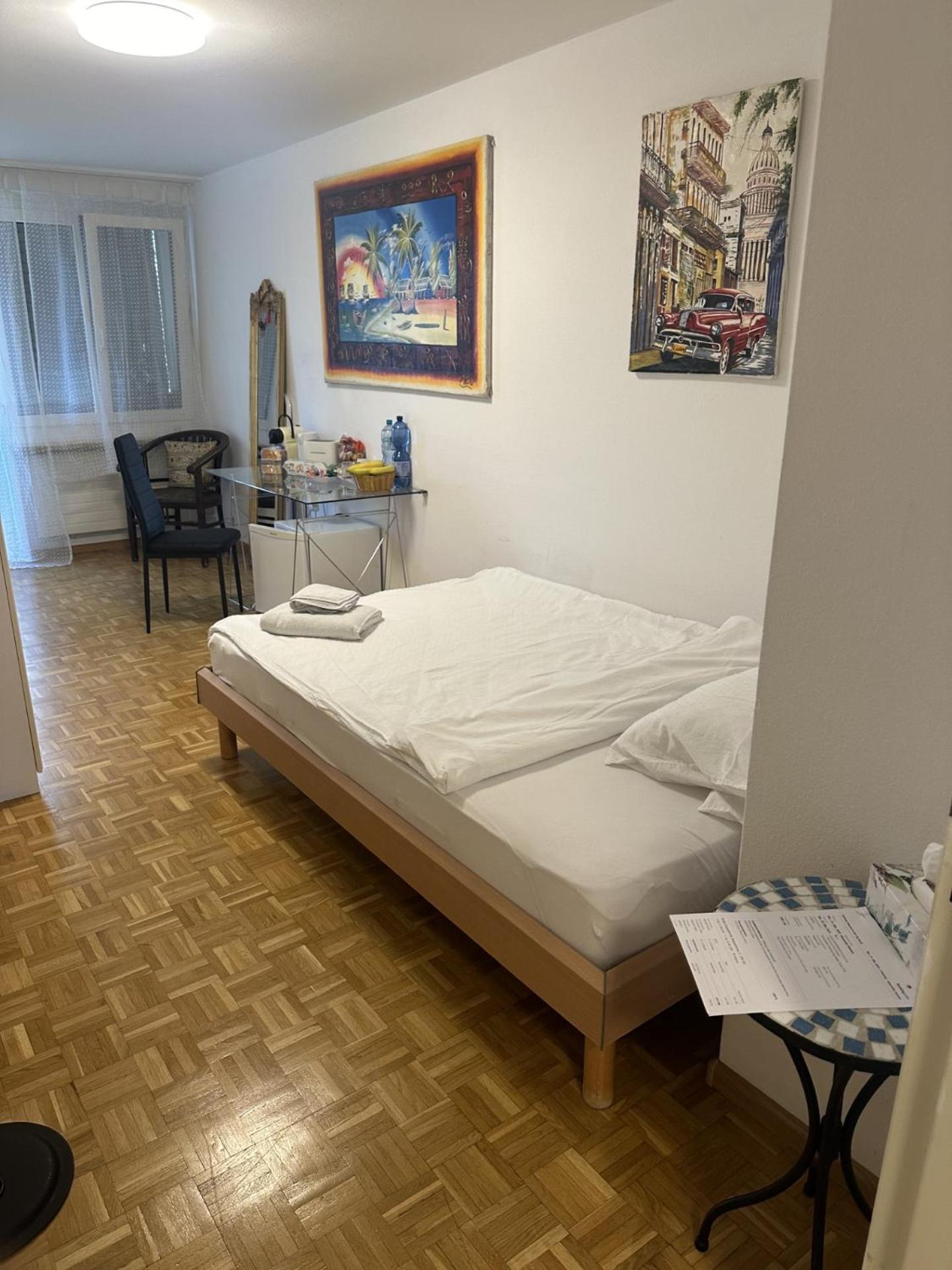 Schönes Zimmer in der City Basel Exterior foto