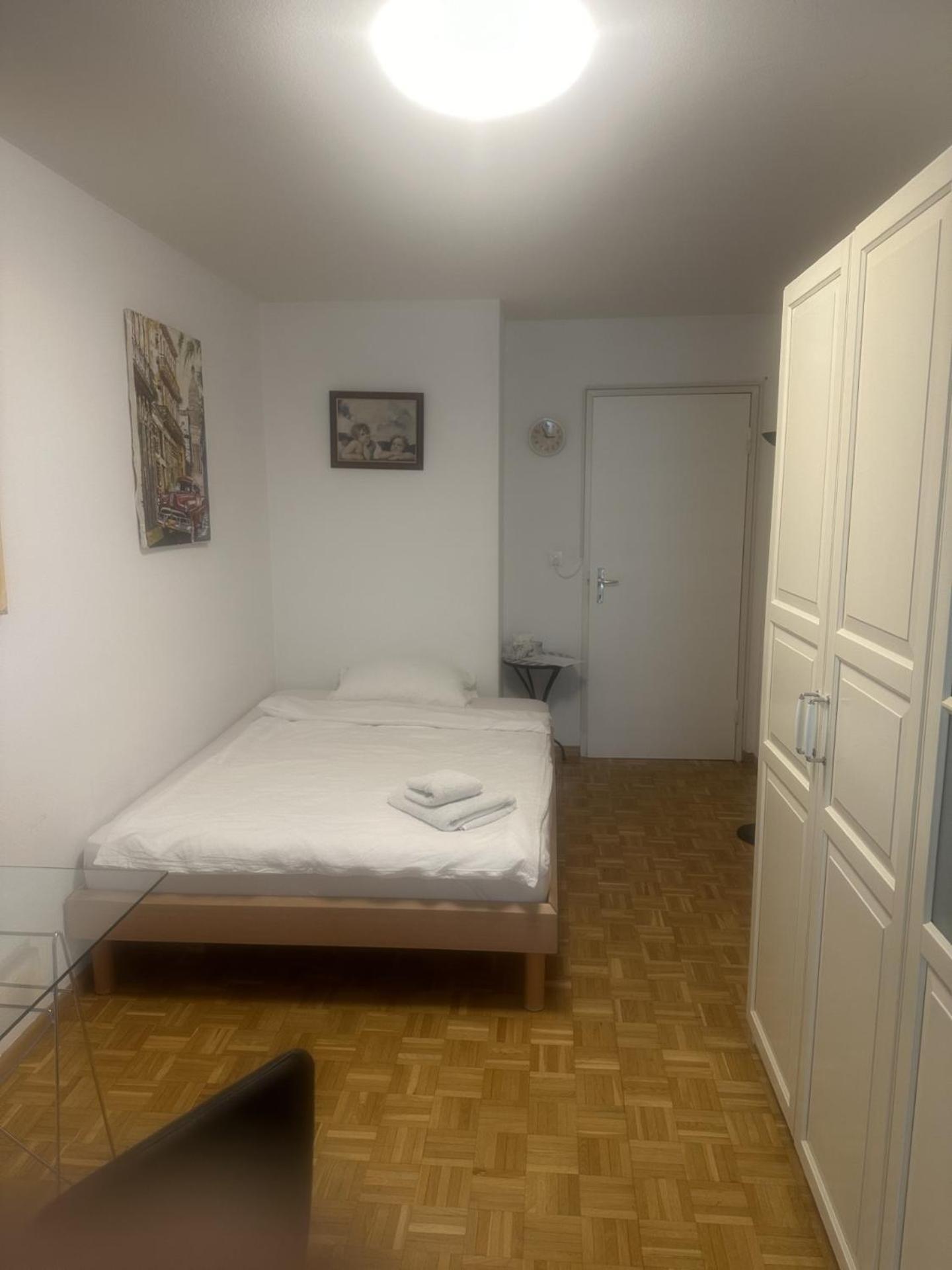 Schönes Zimmer in der City Basel Exterior foto